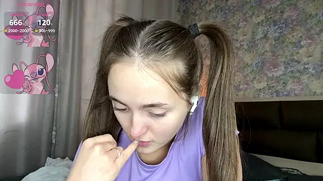 Czat XXX na żywo – LoraDavi