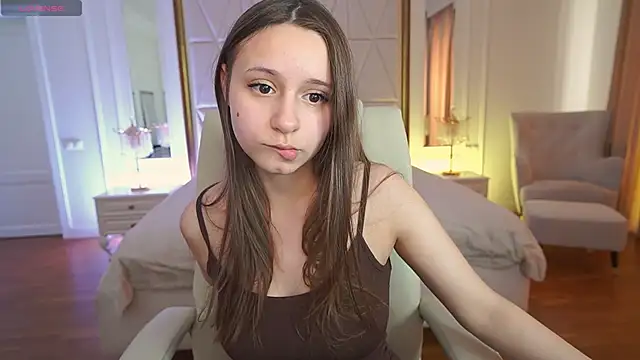 Show modela TinyNatalie na web-kameri