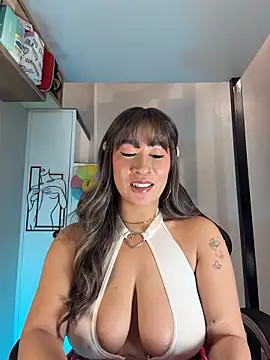 Chat XXX en directo de AsianMilfSheryl