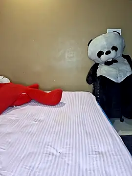 Noor-Bold's Live XXX Chat