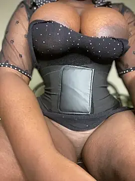 _bellaa: απευθείας συνομιλία ΧΧΧ