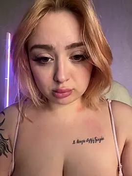 KellyMoors Chat XXX in diretta