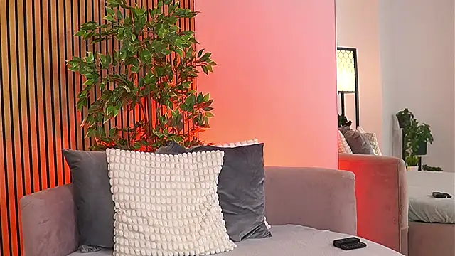 Avril_Cyrus Adlı Modelin Canlı XXX Sohbeti