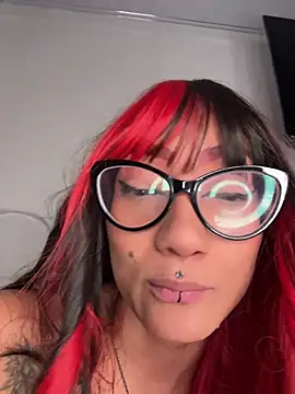 Chat XXX en directo de maya1_