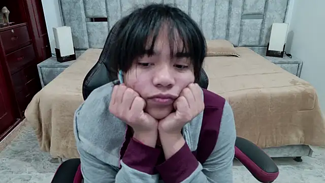 laureentt_'s Live XXX Chat