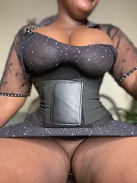 _bellaa Adlı Modelin Canlı XXX Sohbeti