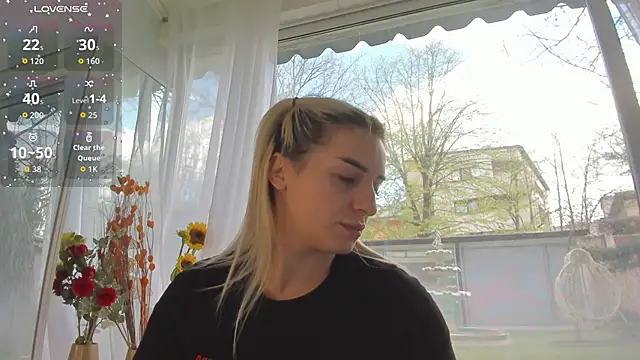 Chat +18 de Ella_Vee ao vivo