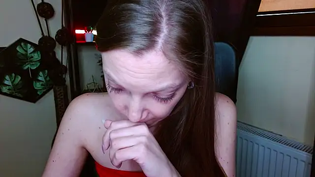 EmillyPlay Chat XXX in diretta