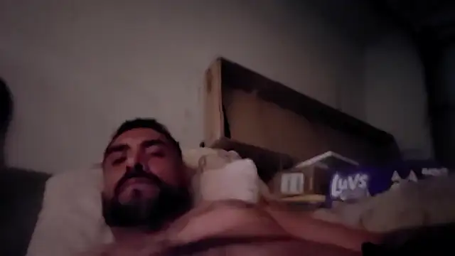 Forbidden_daddy Pertunjukan Webcam