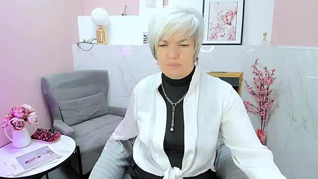 CarmenSoftのライブXXXチャット