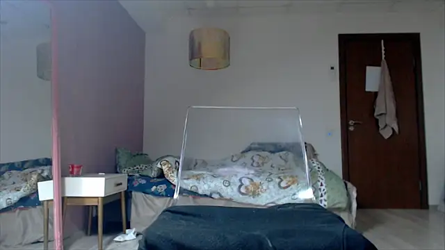 Nymera Adlı Modelin Canlı XXX Sohbeti