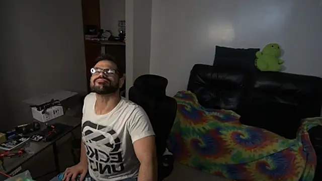 Zander823's Webcam Show