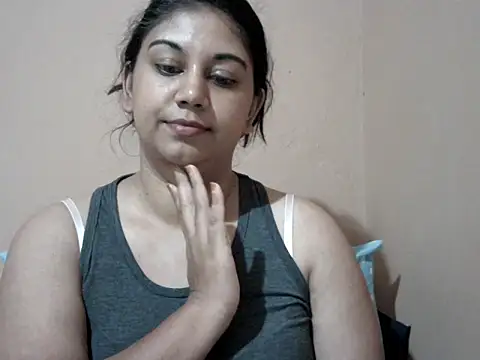 bellachow10: онлайн-секс-чат