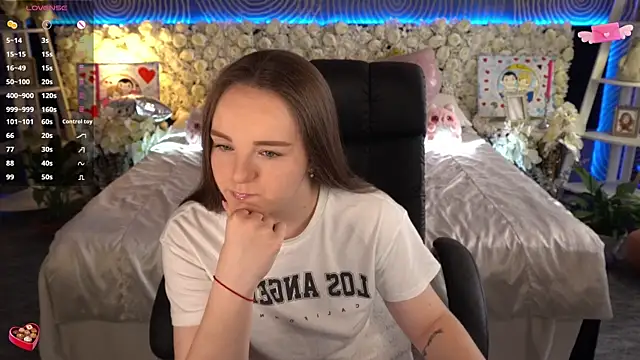 Chat XXX ao vivo de FoxyShy