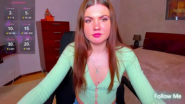 strawberryluxのライブXXXチャット