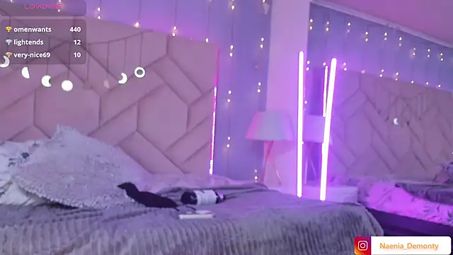 แชท XXX สดของ NaeniaDemon_