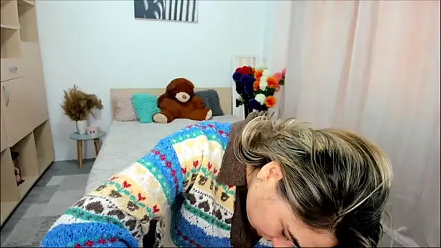 AlexaJulyのライブXXXチャット