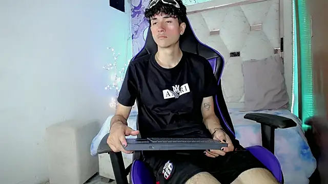 johnny_cagee webcam show