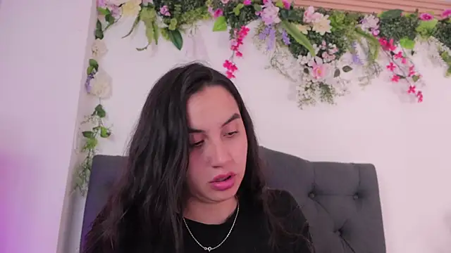 kaylee_lee Adlı Modelin Canlı XXX Sohbeti