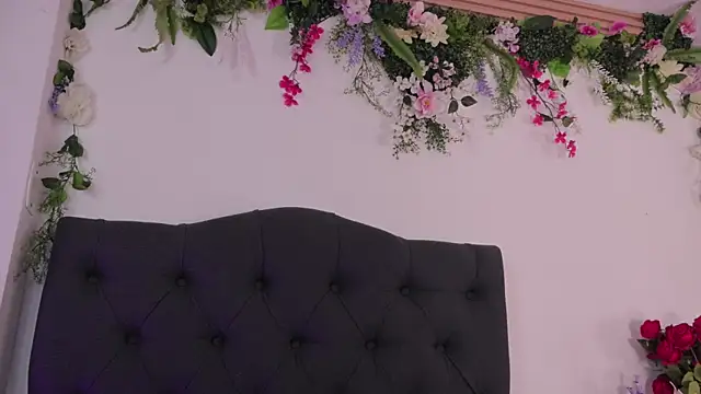 Chat +18 de kaylee_lee ao vivo