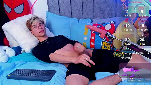 XXX chat uživo modela Callum_777