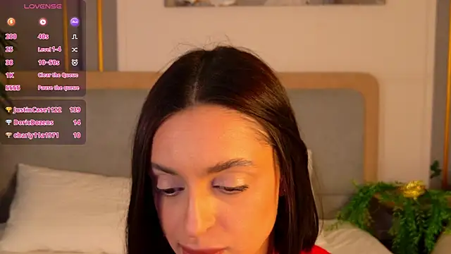 AdoraCortes' Live XXX Chat