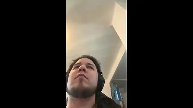 bananahot31: διαδικτυακό σόου στην κάμερα