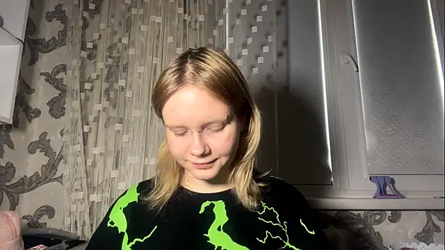 KrystenHoye: διαδικτυακό σόου στην κάμερα