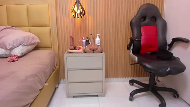 Chat XXX ao vivo de LOLAMAXI