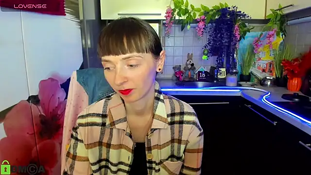 TayanaJons Adlı Modelin Canlı XXX Sohbeti