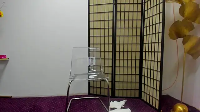 AishaRouhi's Webcam Show