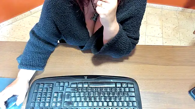 NikkiHolland Webcamshow