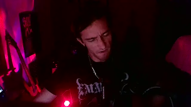 XXX chat uživo modela LEVIATHANX666