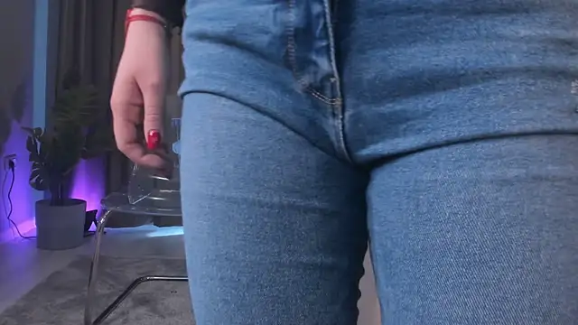 LisaAventi Chat XXX in diretta