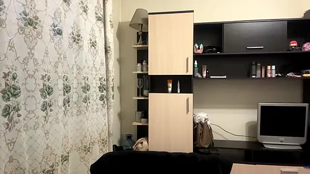 AquilineOrites Chat XXX live