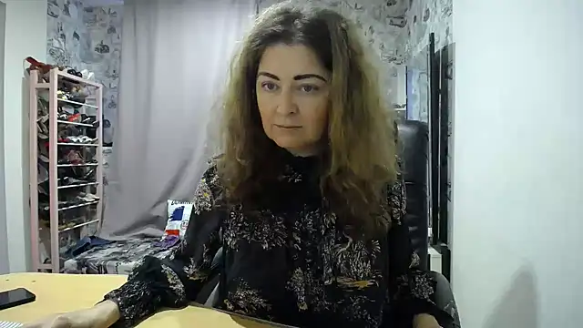 Helen1974 webcam show