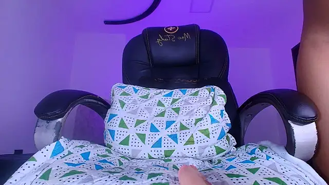 naomi_kyse Live XXX-Chat