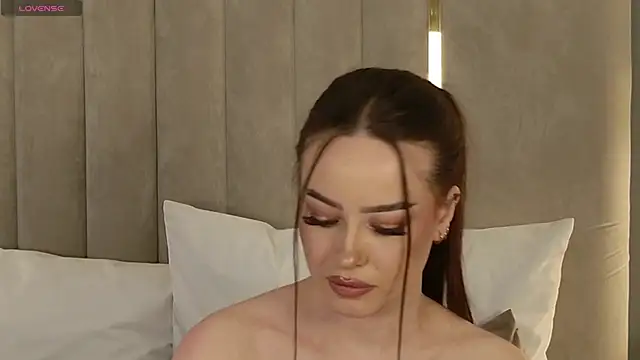 AnneSand's Live XXX Chat