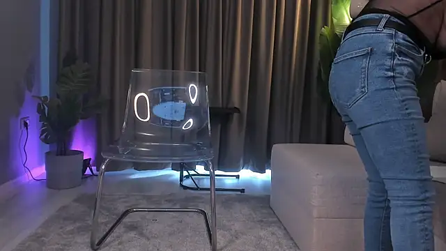 LisaAventi – Naživo XXX chat