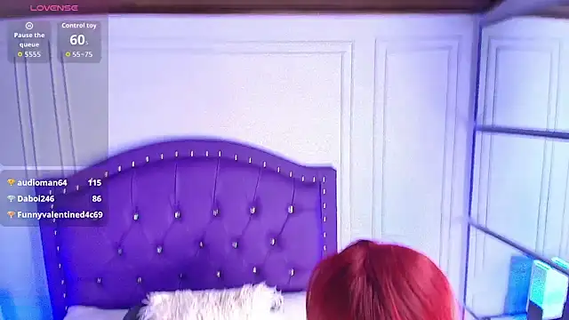 sarah_banks1 网络视讯表演