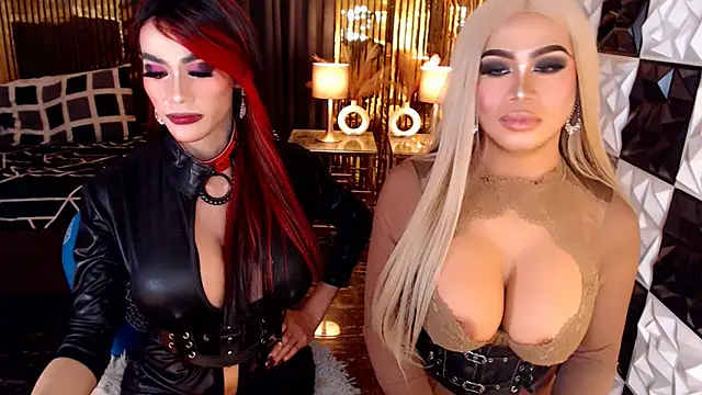 Pertunjukan Kamera Web MonstrousCockDiva