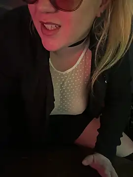 Granlady7 élő XXX-chatje