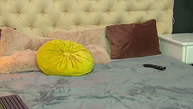 TaniaKaverina Obrolan Langsung XXX