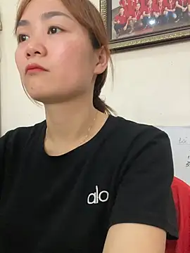 Bana-gibee Adlı Modelin Canlı XXX Sohbeti