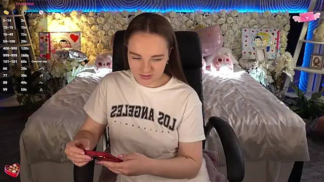 Вебкам-шоу FoxyShy