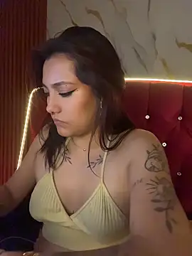 angellique_22's Live XXX Chat