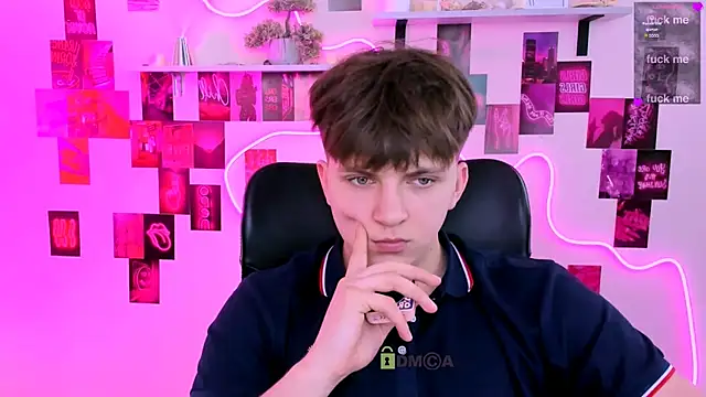 Вебкам-шоу travis_wolf_