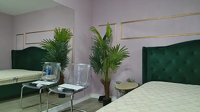 KirraWhite 라이브 XXX 채팅