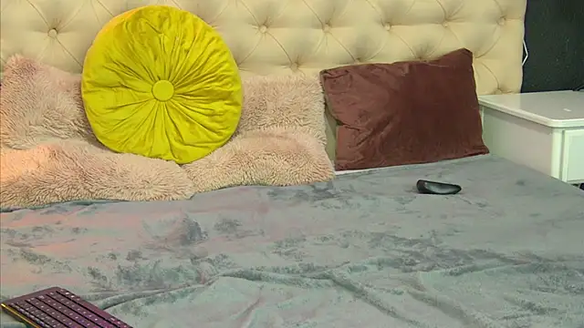 TaniaKaverina Chat XXX in diretta