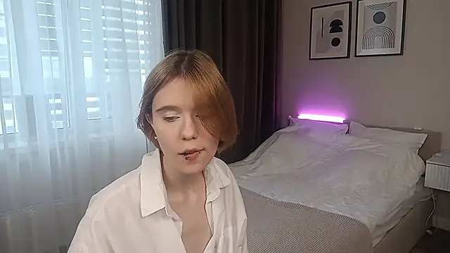 MyBabyLanaのライブXXXチャット